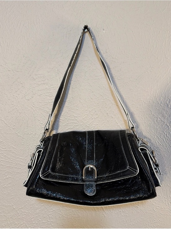 Maxx New York Handbags - Black Shoulder Bag with Contrasting Stitching